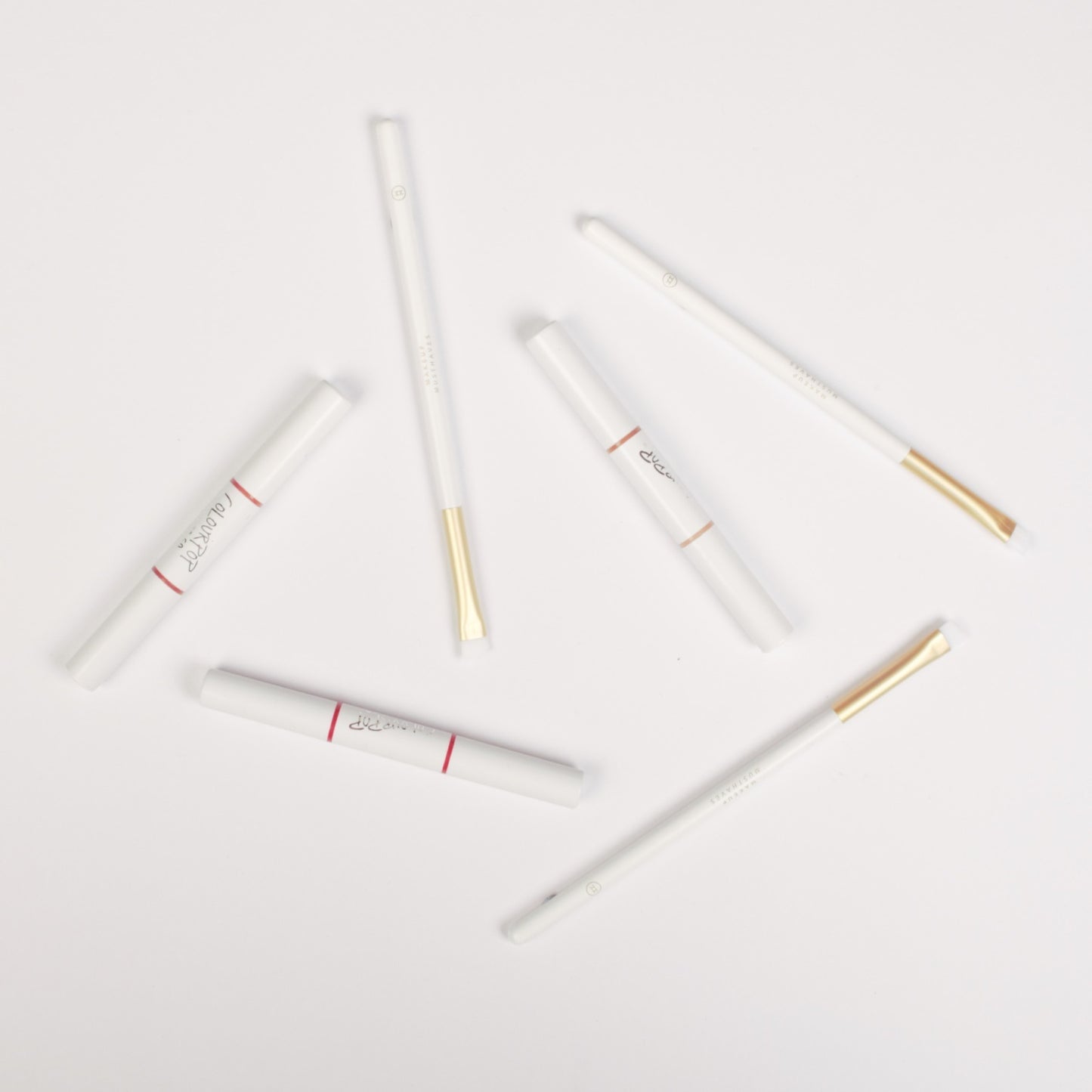 015 BROW & LIP BRUSH