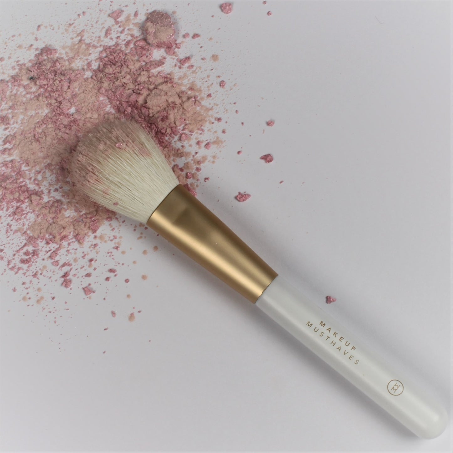 004 CLASSIC BLUSHER BRUSH