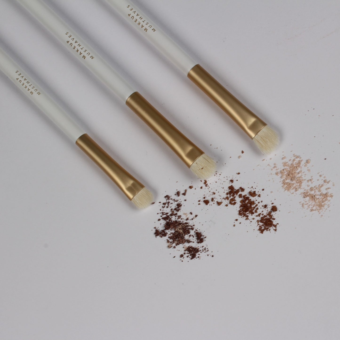 013 DETAIL EYESHADOW PLACER BRUSH